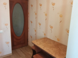 Апартаменты Трехкомнатные Sutki Vip на Ватутина 6