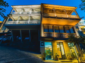 Отель Citadel Narikala