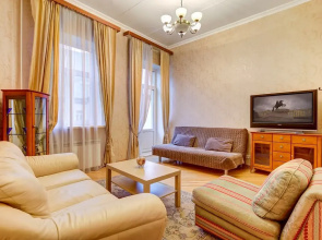 Квартира Трёхкомнатная с изолированными комнатами и балконом