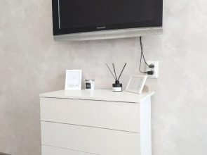 Квартира Просторная однокомнатная на ул. Ньютона