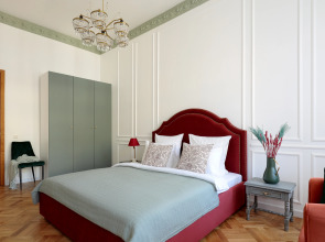 Апартаменты Minin Apartments с видом на Александринский Театр 130 кв.м.