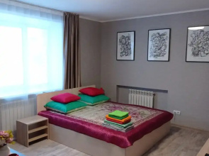Na Surkova 28/2 Apartments
