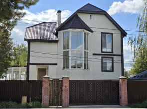 Uyutny Private House