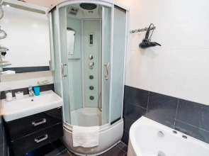 Апартаменты Трехкомнатные на Энгельса