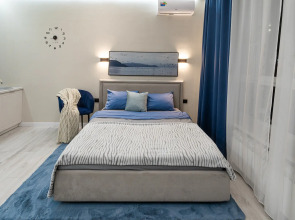 Квартира Студия Люкс в Синих Тонах