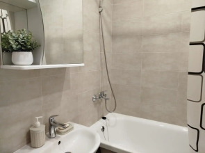 Квартира студия live in comfort на Современников 8