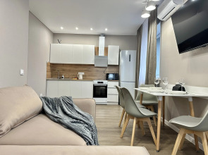 Квартира с панорамным видом на город и Русский мост