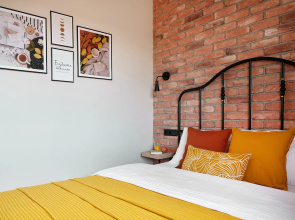 Yellow&bricks Apartments