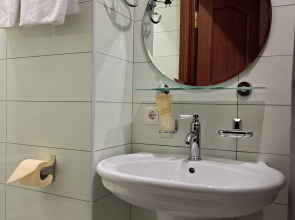 Мини-отель «Счастье» на Рубинштейна, 26