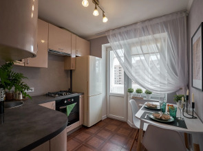 Квартира 2-комн. Люкс Ракетный 15