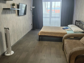 Квартира студия на Строителей с видом на ТЦ Планета