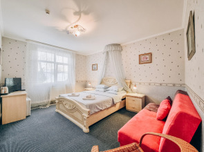 Вилла Гренч