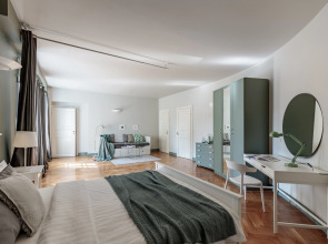 Апартаменты двухуровневые  Big Italy 200 кв.м напротив Русского музея