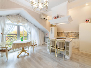 Квартира уникальная с двумя спальнями в 2х минутах от тц Мандарин