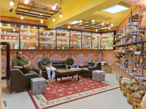 Amphoras Aqua Adults Friendly