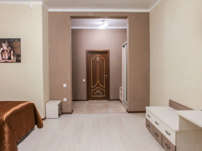 Отель Джулия