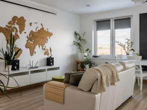 Апартаменты с панорамными окнами в центре Васильевского острова.