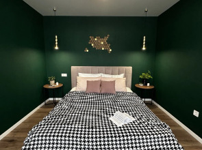 Квартира на 5 гостей в шаговой доступности от стадиона Нефтяник и УГНТУ нефтяной университет