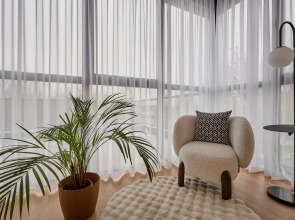 Апартаменты ЕвроУют Уникальные яркие дизайнерские