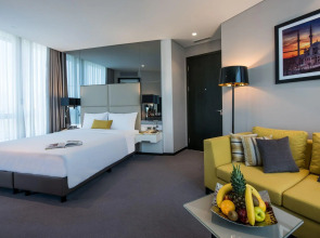 Отель Centro Westside by Rotana