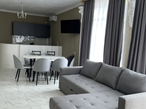 Uyutnye U Morya Apartments