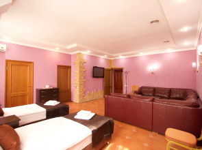 Отель Автодвор