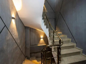 Luxury Airport Hotel by Zazzoni