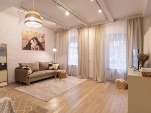 Квартира В Доме Поэтов на Патриарших Прудах