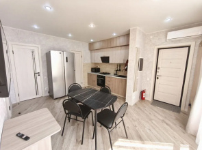 Uyutnaya Komfortnaya Dvukhkomnatnaya Flat