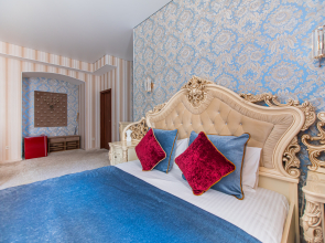 Апартаменты на Невском 136