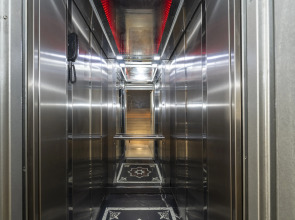 Отель Comfort Suites