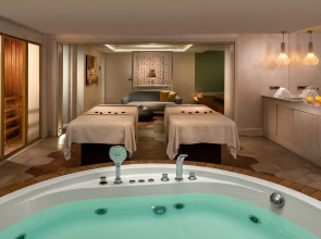 Отель Crowne Plaza Istanbul Florya