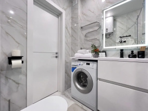 Апартаменты Bид на реку с террасы 13го этажа