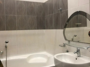 V Istoricheskom Tsentre Goroda S Vidom Na Naberezhnuyu Flat