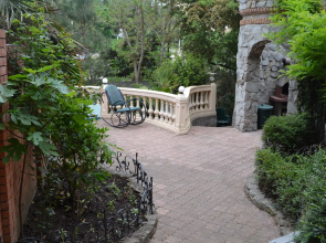 Villa Familia Guest House