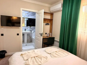 Отель Status Inn