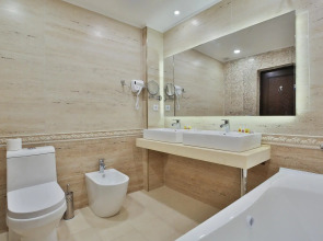 Отель Orient Star Varahsha