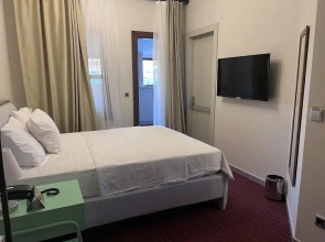 Отель Rafinn Hotel