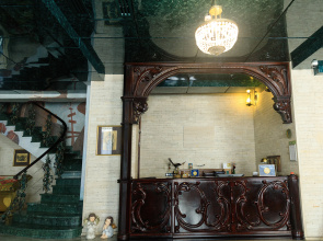 Отель Wine Palace