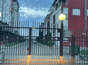 Квартира лофт с террасой на набережной в центре