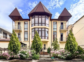 Alina Living quarters