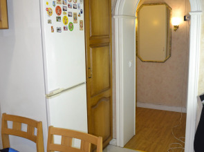 Квартира двухкомнатная с сауной лифтом и балконом