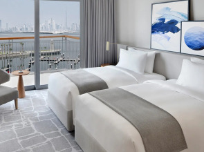 Отель Vida Creek Harbour