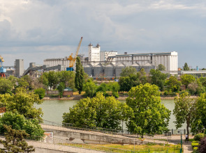 Квартира Лофт с авторским дизайном на живописной набережной Дона