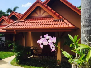 Happy Elephant Resort Hotel