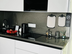 Апартаменты с Видом на Лес и Море