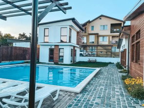 Eleon Khaus Guest house
