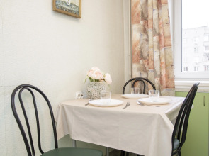 Квартира УК АТМОCФЕPА  в Цeнтре Яpocлaвля в 2-x минутах пешком дo Набeрежной Реки Котоpoсль