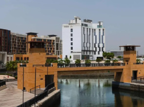 Отель IntercityHotel Dubai Jaddaf Waterfront
