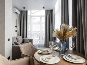 Апартаменты Red Apartments Арт Лайт Адриан